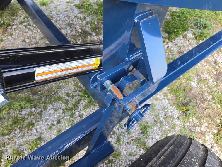 image for item DE2161 Ag Spray Equipment Double Cone nurse tank trailer