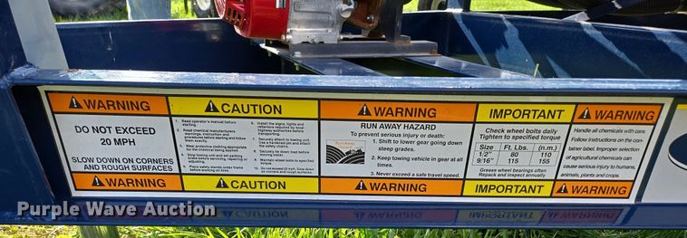 image for item DE2161 Ag Spray Equipment Double Cone nurse tank trailer