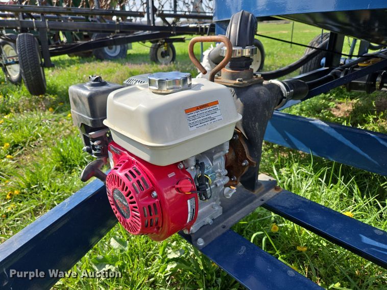 image for item DE2161 Ag Spray Equipment Double Cone nurse tank trailer