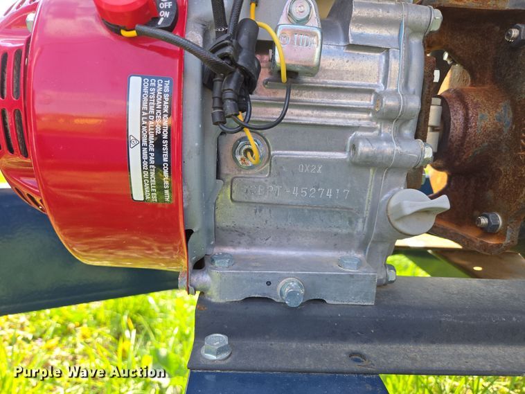 image for item DE2161 Ag Spray Equipment Double Cone nurse tank trailer