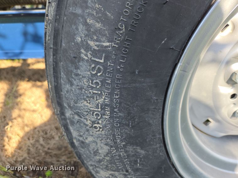 image for item DE2161 Ag Spray Equipment Double Cone nurse tank trailer