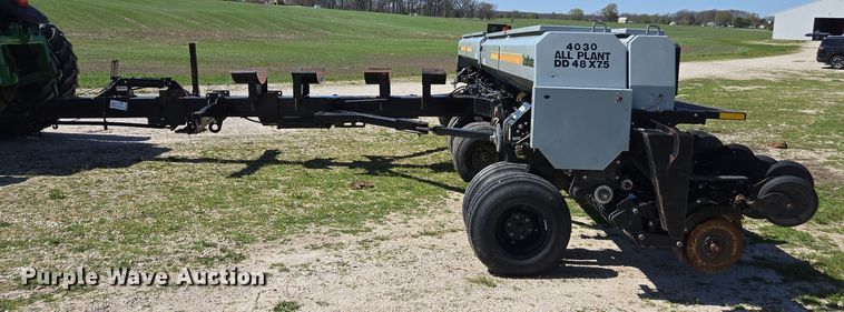 image for item DE2163 Crustbuster 4030 All Plant grain drill