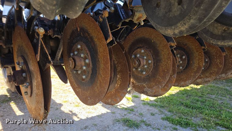 image for item DE2163 Crustbuster 4030 All Plant grain drill