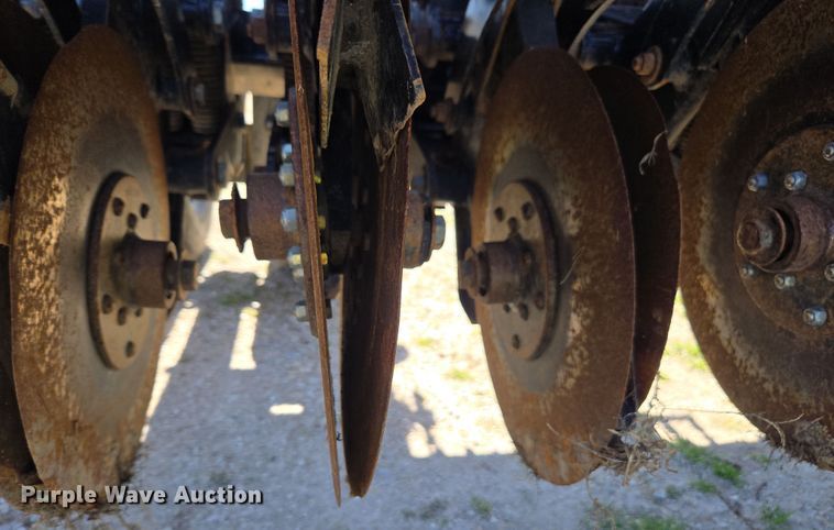 image for item DE2163 Crustbuster 4030 All Plant grain drill