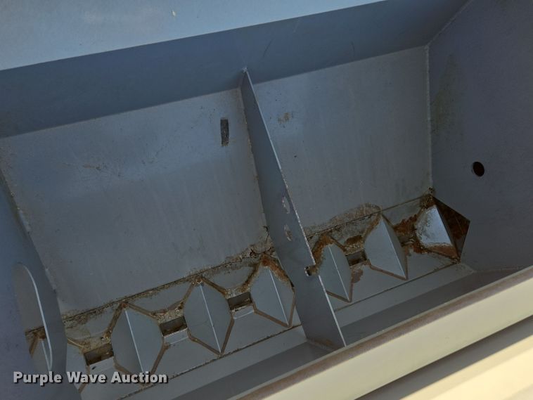 image for item DE2163 Crustbuster 4030 All Plant grain drill