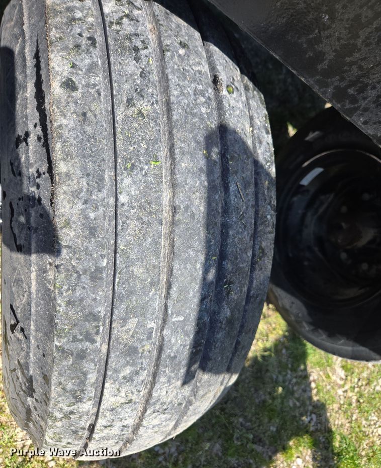 image for item DE2163 Crustbuster 4030 All Plant grain drill