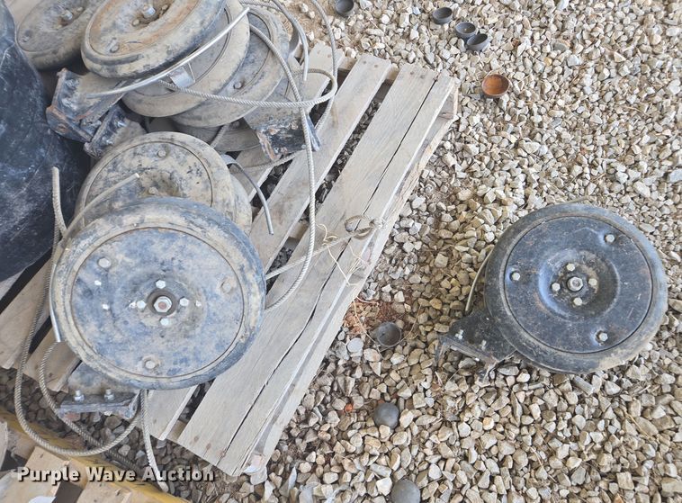 image for item DE2163 Crustbuster 4030 All Plant grain drill