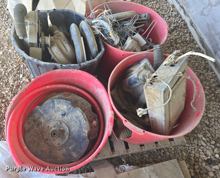 image for item DE2163 Crustbuster 4030 All Plant grain drill