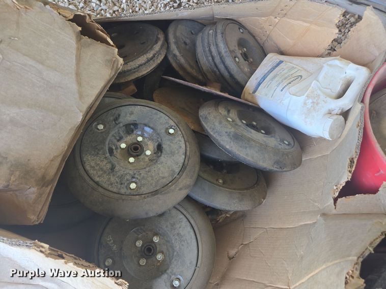 image for item DE2163 Crustbuster 4030 All Plant grain drill