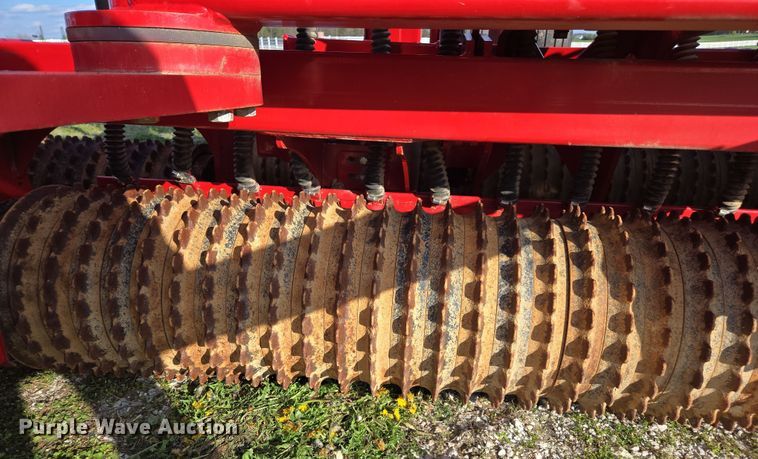 image for item DE2164 2021 Brillion 4620-24 seeder