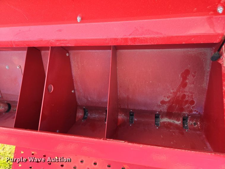 image for item DE2164 2021 Brillion 4620-24 seeder