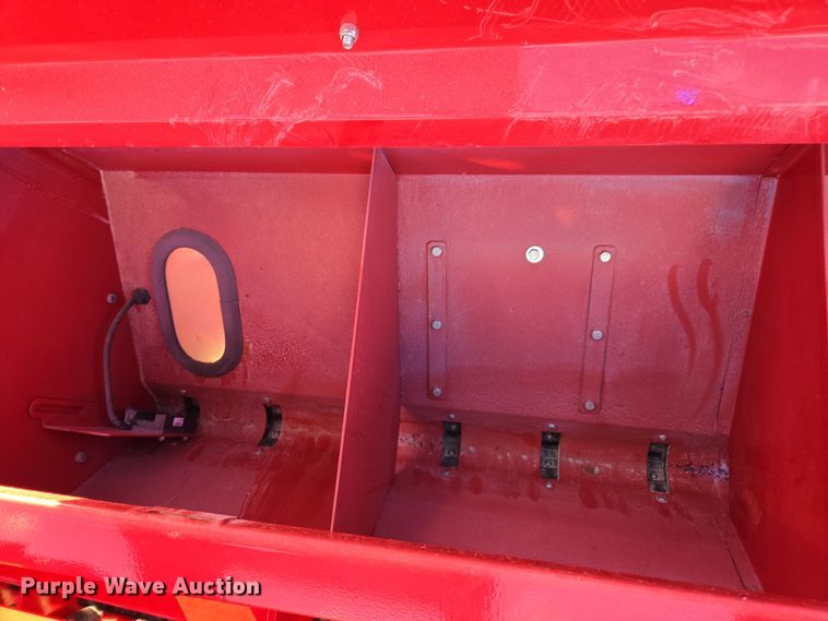 image for item DE2164 2021 Brillion 4620-24 seeder