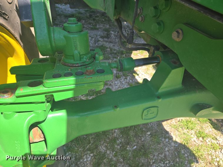 image for item DE2168 2014 John Deere 6105M MFWD tractor