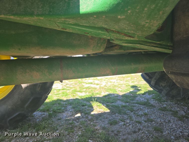 image for item DE2168 2014 John Deere 6105M MFWD tractor