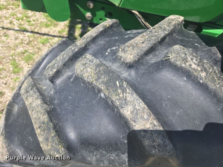 image for item DE2168 2014 John Deere 6105M MFWD tractor