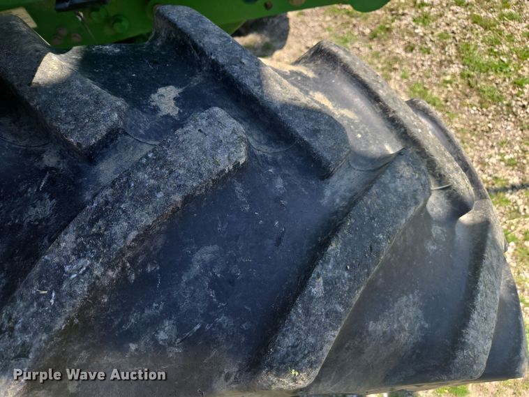 image for item DE2168 2014 John Deere 6105M MFWD tractor