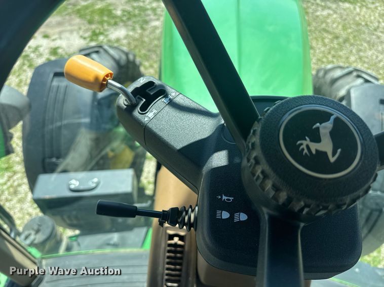 image for item DE2169 2009 John Deere 7830 MFWD tractor