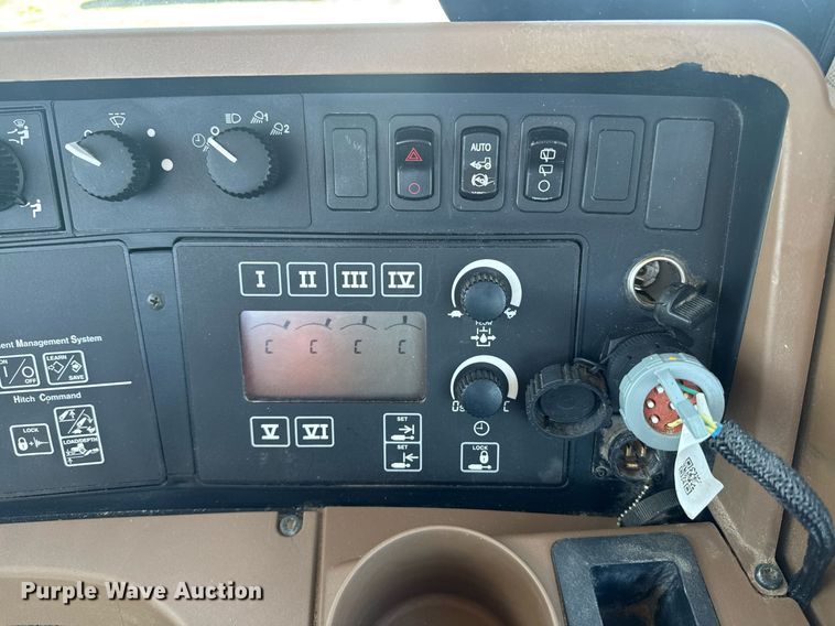 image for item DE2169 2009 John Deere 7830 MFWD tractor