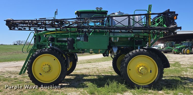 image for item DE2170 2012 John Deere 4830 sprayer