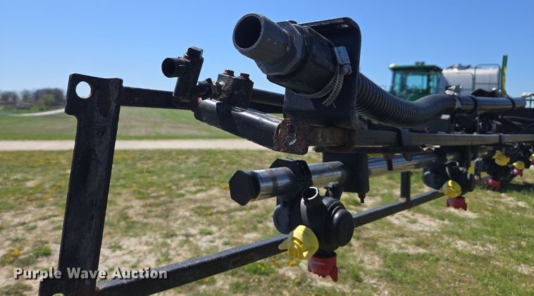 image for item DE2170 2012 John Deere 4830 sprayer