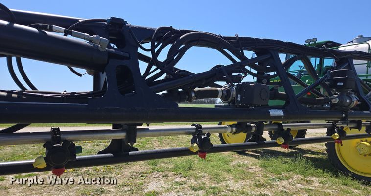 image for item DE2170 2012 John Deere 4830 sprayer