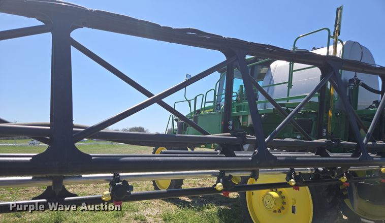 image for item DE2170 2012 John Deere 4830 sprayer
