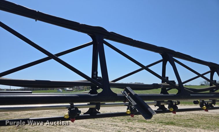 image for item DE2170 2012 John Deere 4830 sprayer