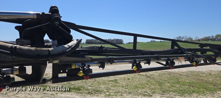 image for item DE2170 2012 John Deere 4830 sprayer