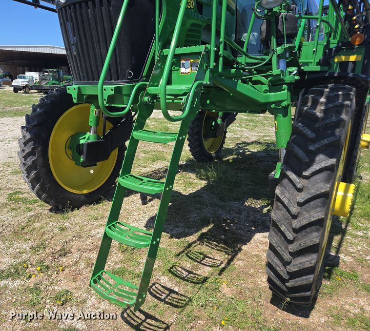 image for item DE2170 2012 John Deere 4830 sprayer
