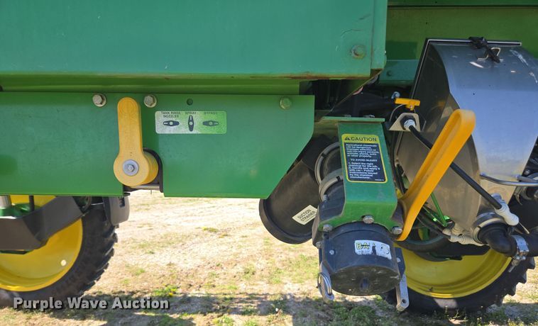 image for item DE2170 2012 John Deere 4830 sprayer