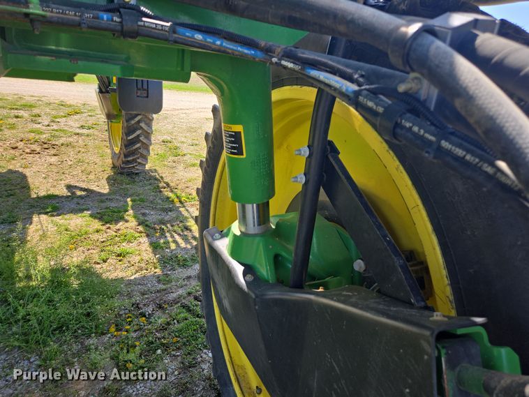 image for item DE2170 2012 John Deere 4830 sprayer