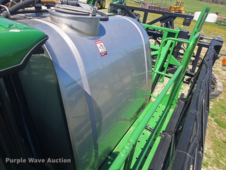 image for item DE2170 2012 John Deere 4830 sprayer