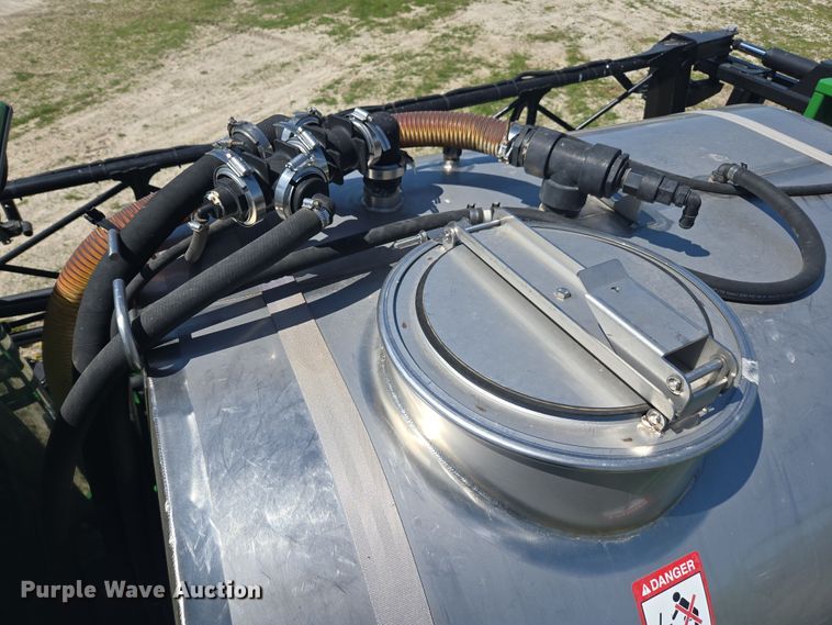 image for item DE2170 2012 John Deere 4830 sprayer