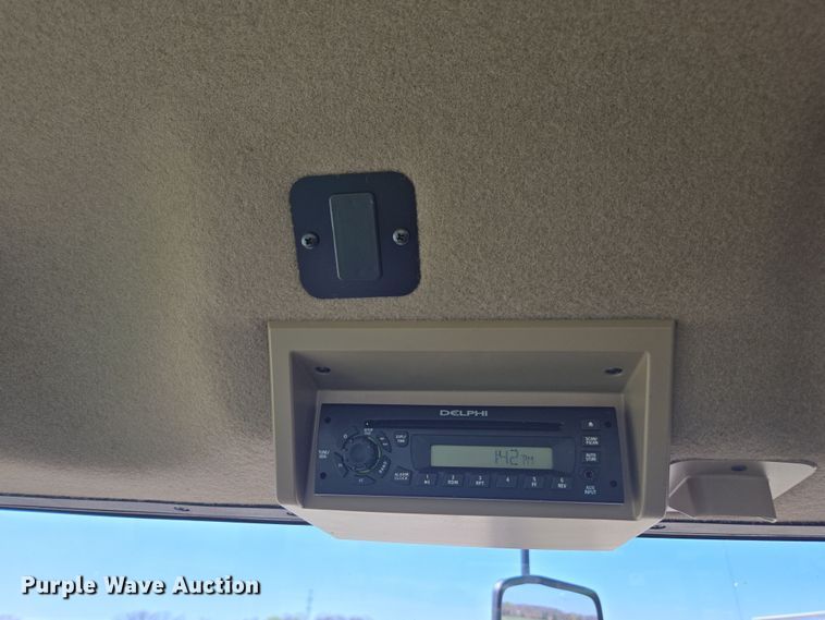 image for item DE2170 2012 John Deere 4830 sprayer