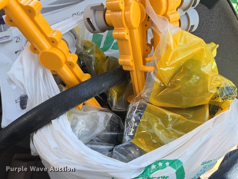 image for item DE2170 2012 John Deere 4830 sprayer