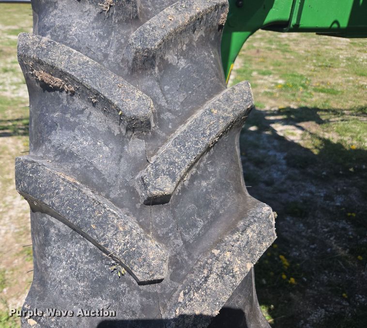 image for item DE2170 2012 John Deere 4830 sprayer