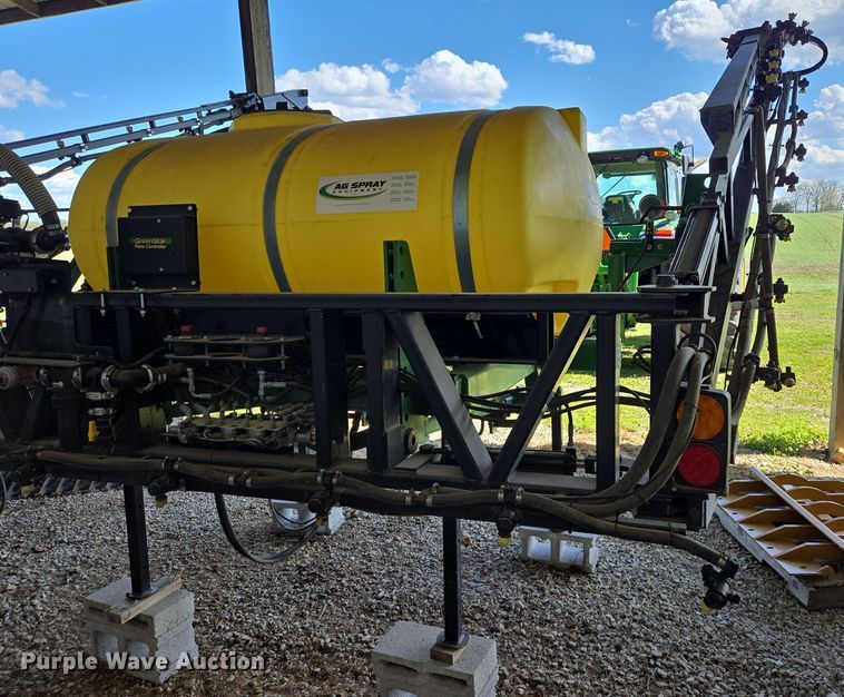 image for item DE2171 Ag Spray Equipment sprayer