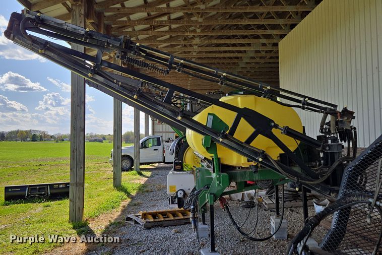 image for item DE2171 Ag Spray Equipment sprayer