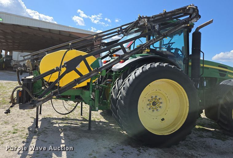 image for item DE2171 Ag Spray Equipment sprayer