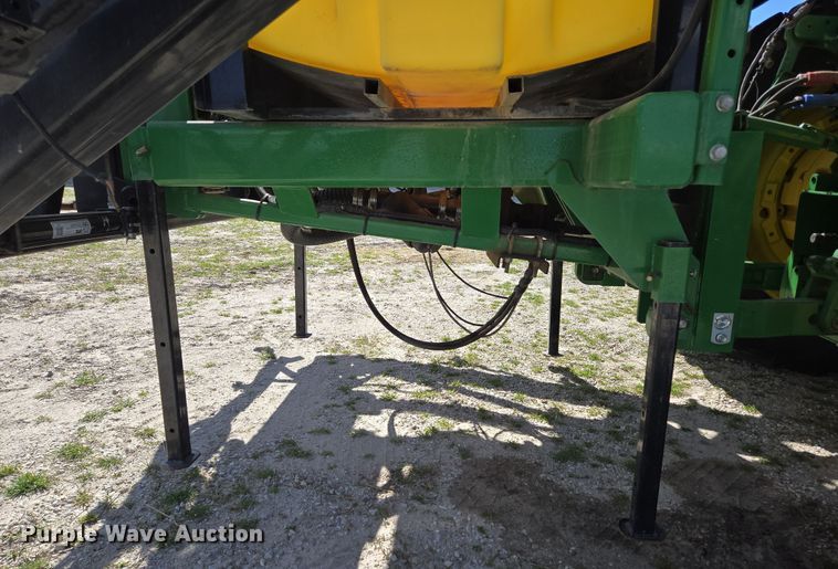 image for item DE2171 Ag Spray Equipment sprayer