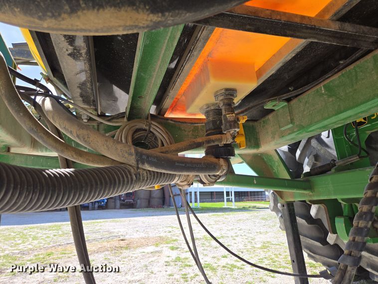 image for item DE2171 Ag Spray Equipment sprayer