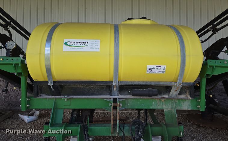 image for item DE2171 Ag Spray Equipment sprayer