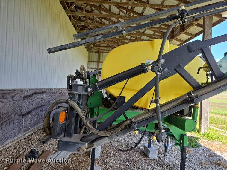 image for item DE2171 Ag Spray Equipment sprayer