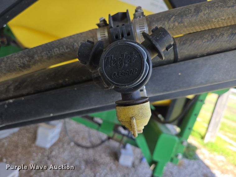 image for item DE2171 Ag Spray Equipment sprayer