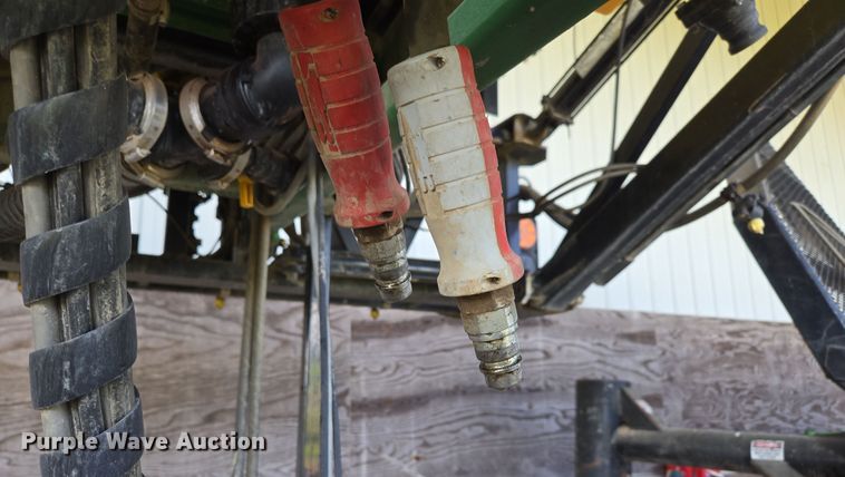image for item DE2171 Ag Spray Equipment sprayer