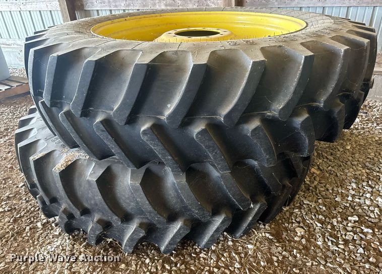 image for item DE2172 2014 John Deere 6190R MFWD tractor