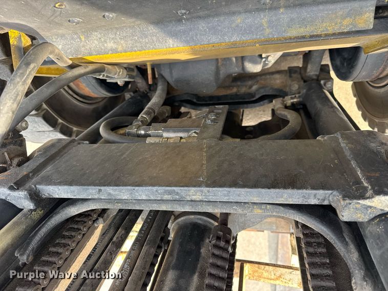 image for item DH9925 2003 Yale GLP050RGNUAE090 forklift