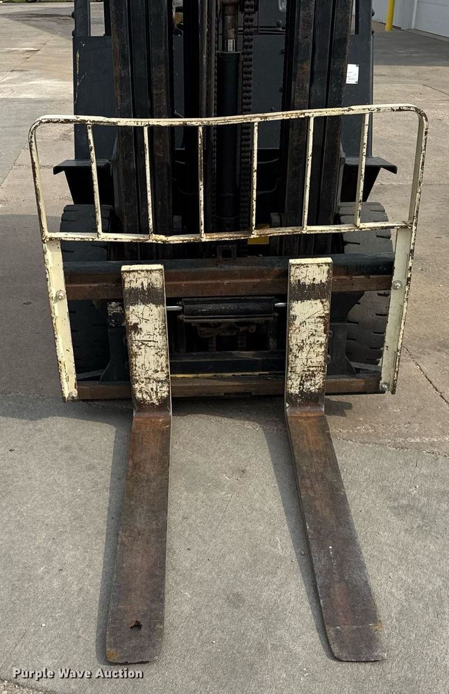 image for item DH9925 2003 Yale GLP050RGNUAE090 forklift