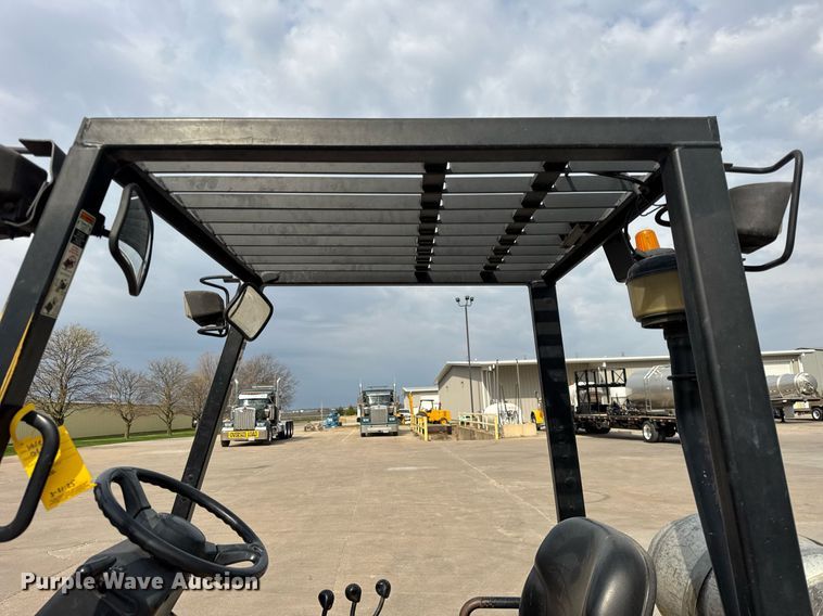 image for item DH9925 2003 Yale GLP050RGNUAE090 forklift