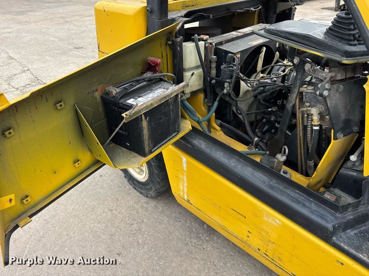 image for item DH9925 2003 Yale GLP050RGNUAE090 forklift